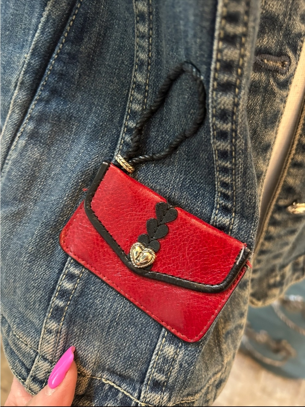 Y2K Brighton Lg Demin Jacket Purse/Sunglasses/Wristlet/Heart Appliqué EUC - Picture 13 of 17